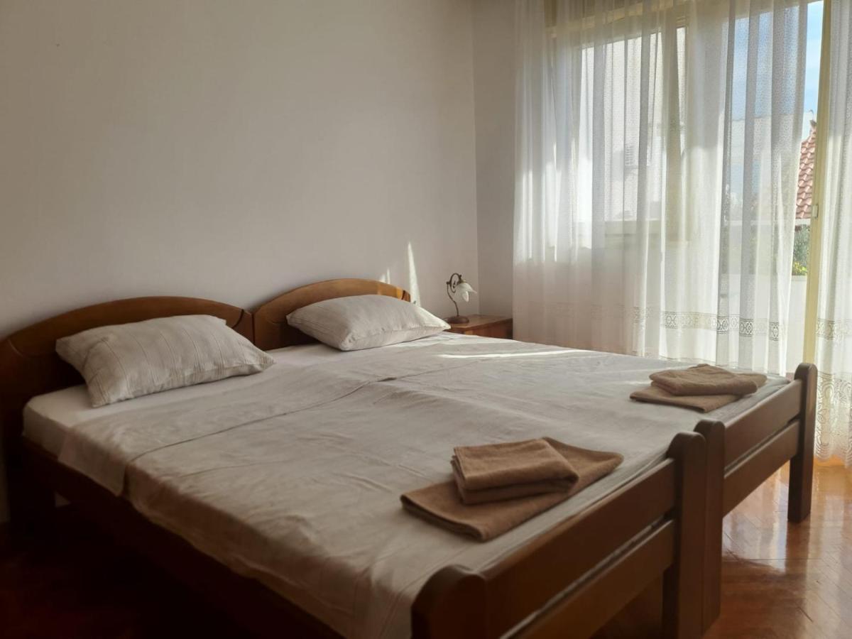 Guesthouse Mila Tisno Eksteriør billede