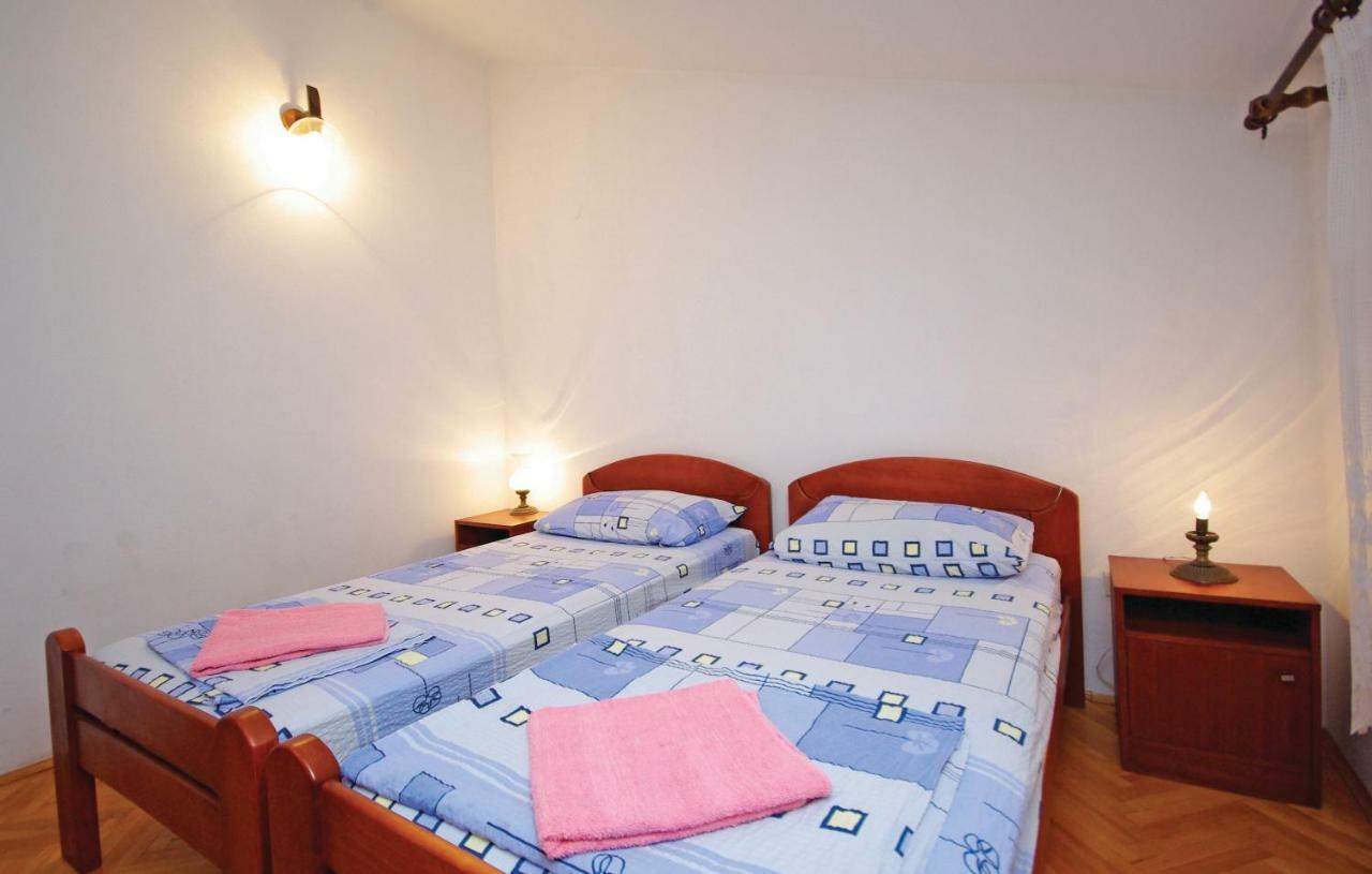 Guesthouse Mila Tisno Eksteriør billede